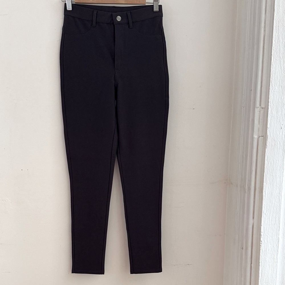 Forever 21 NWOT skinny cut XS